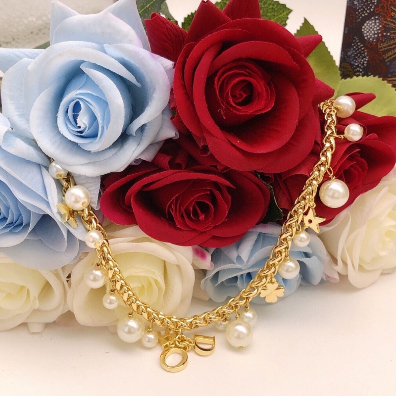 chr1st1an D10r necklaces